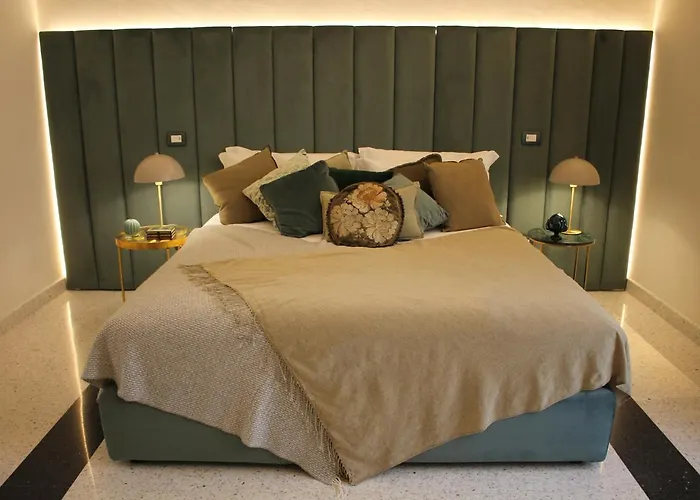 1940 Luxury Accommodations By Wonderful Italy